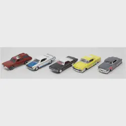 /img/46595-diecast-car-showcase.webp