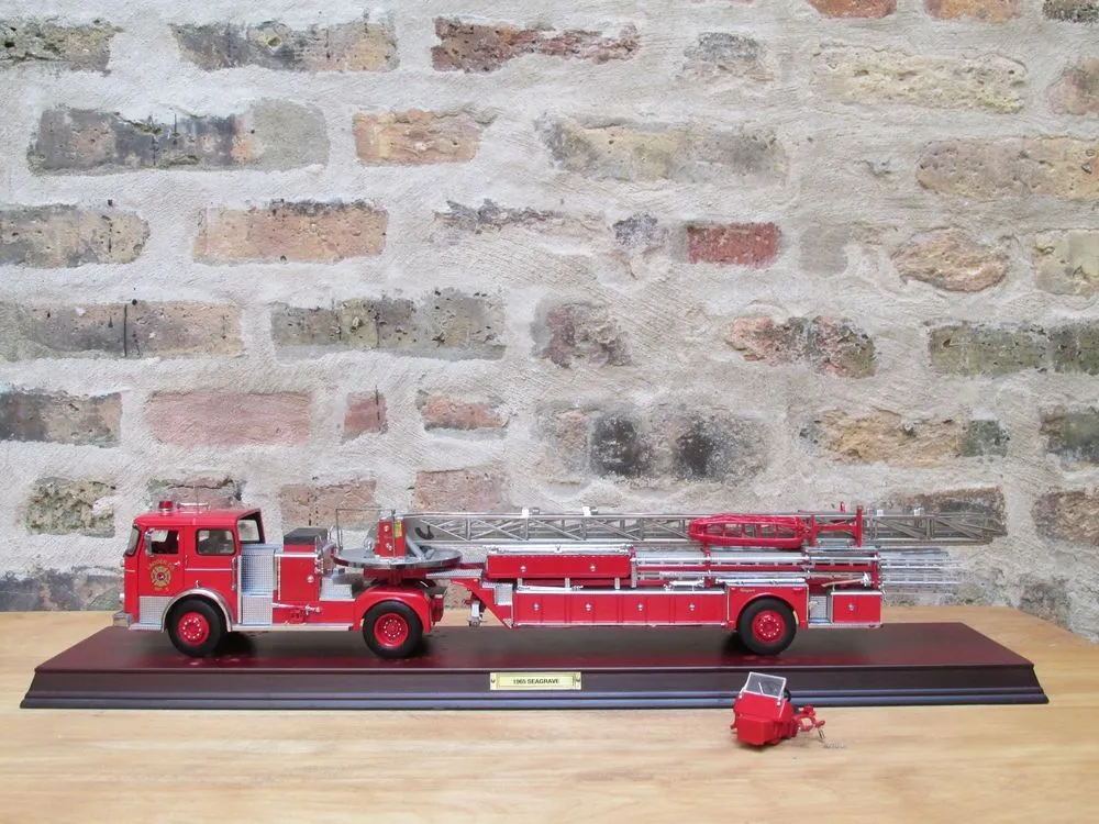 46600 european fire engine diecast