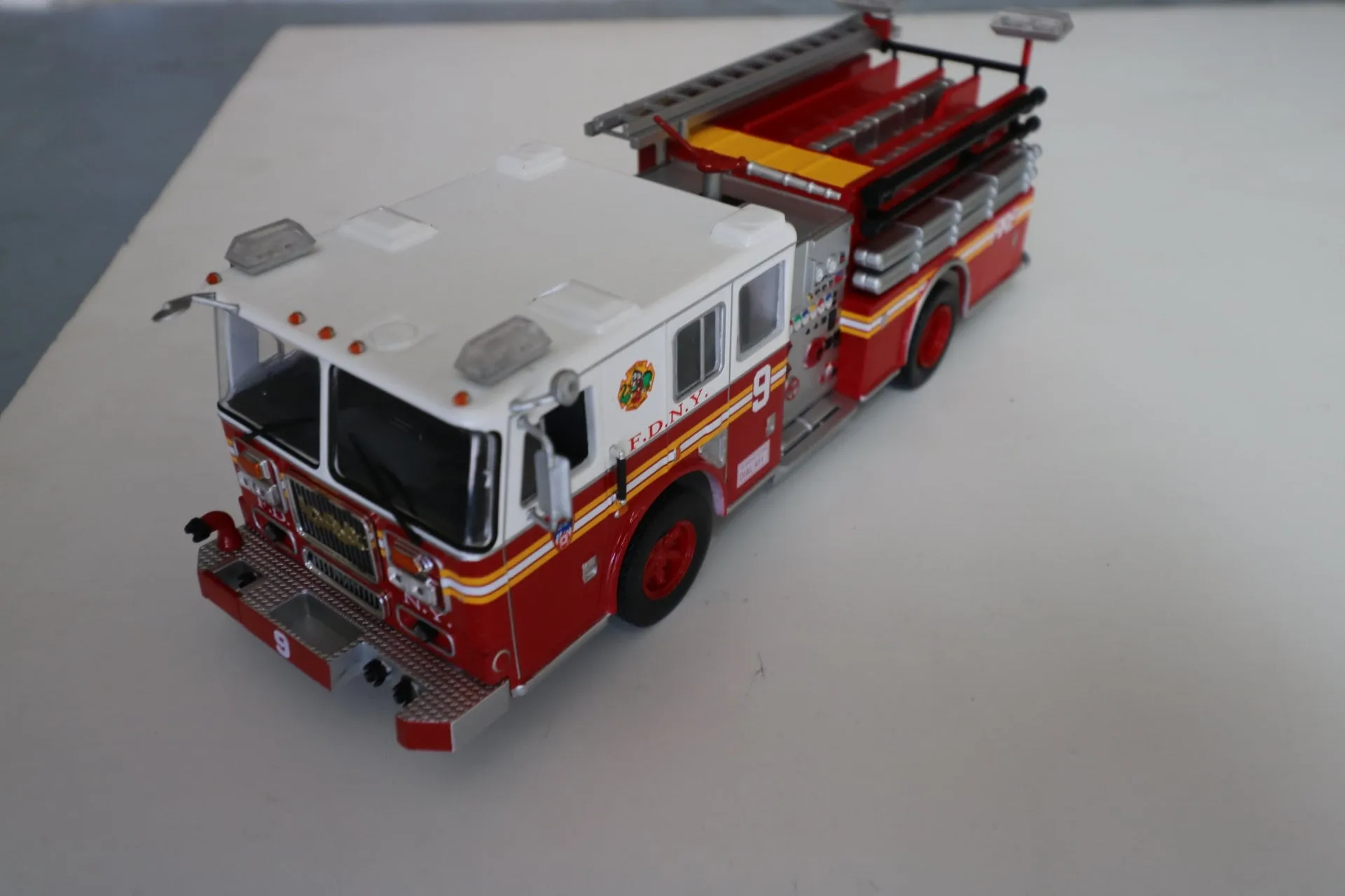46600 vintage mack fire truck