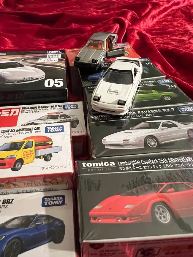 46610 tomica diecast uk model 3