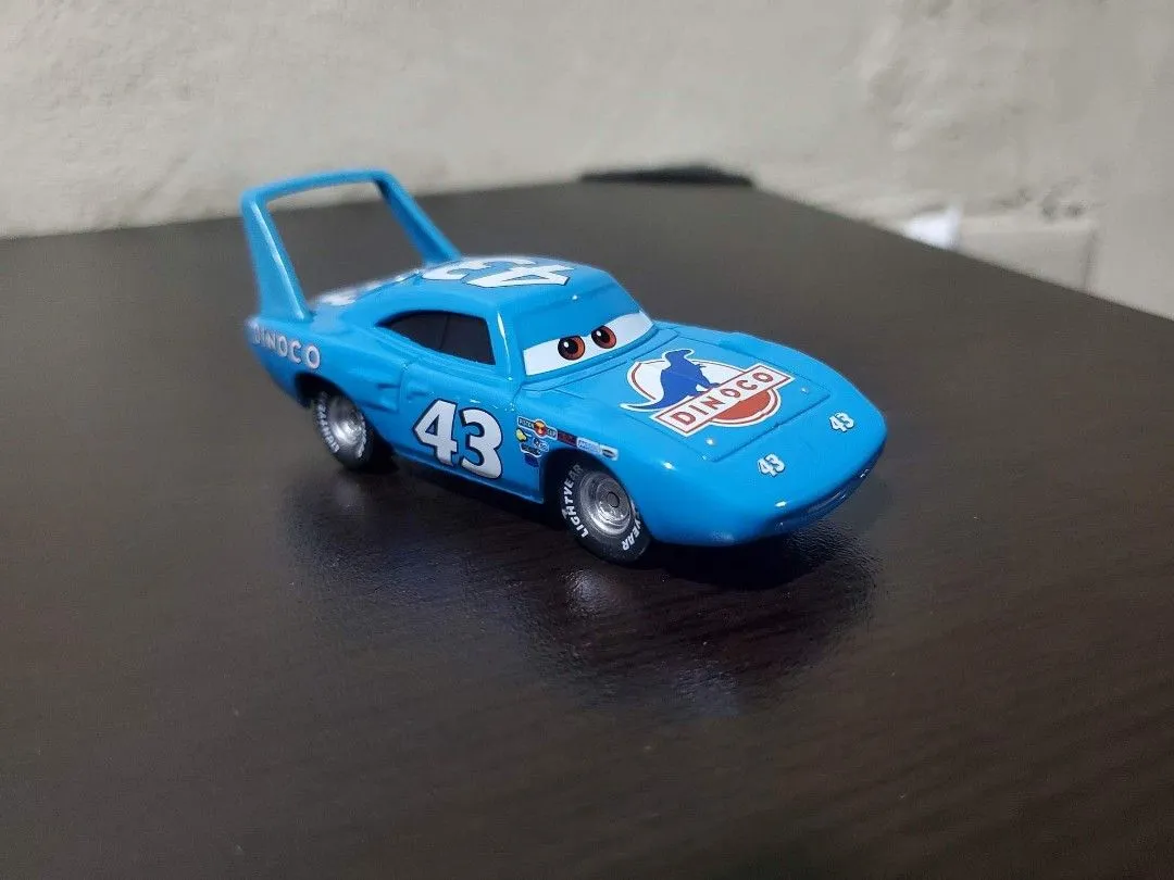 /img/46612-collecting-cars.webp