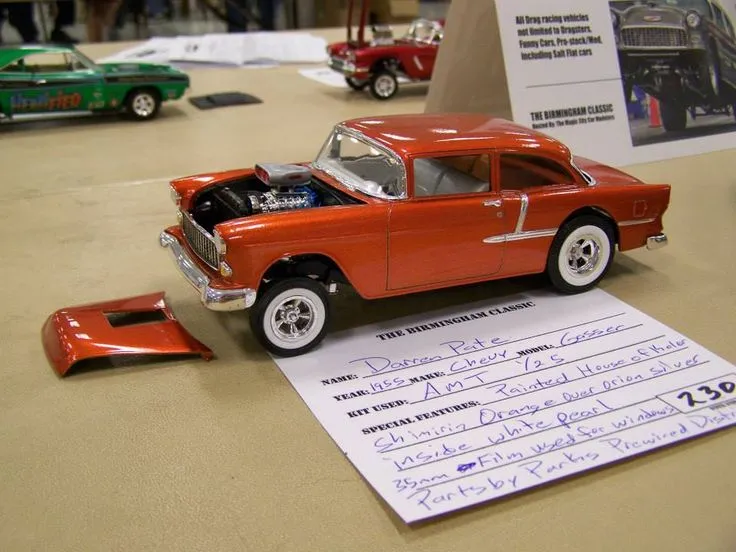 /img/46614-diecast-model-collection.webp