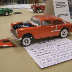 /img/46614-diecast-model-collection.webp