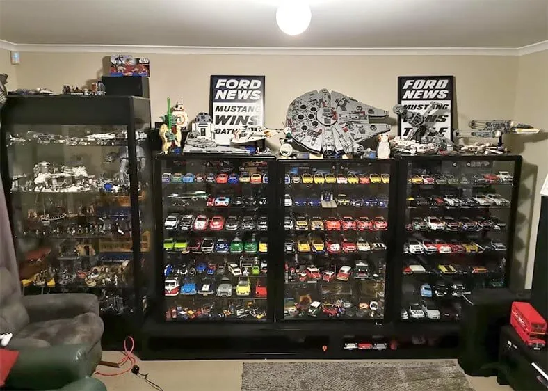 46625 diecast car arrangement