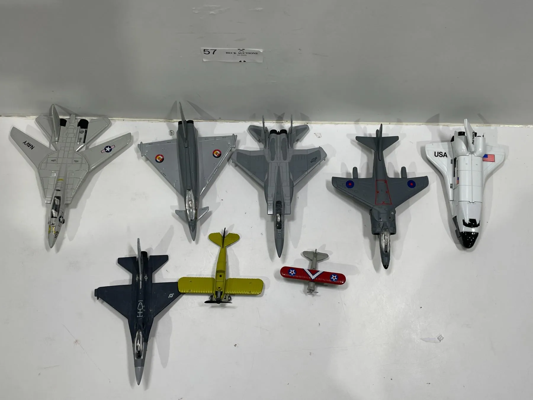 46631 planes diecast feature 2
