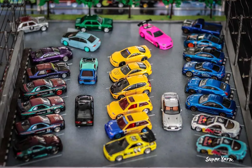 /img/46640-diecast-custom-negotiation.webp