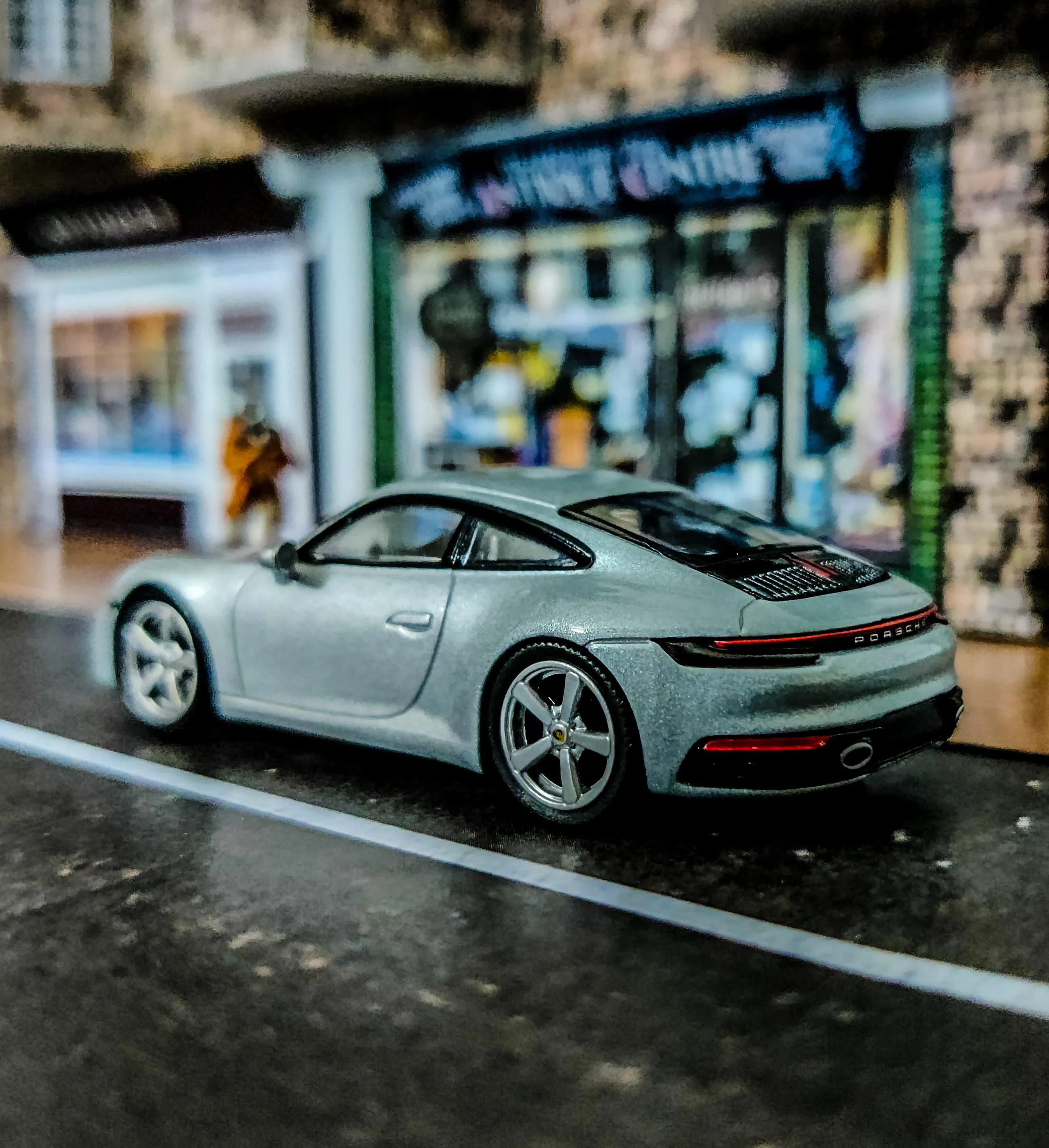 46645 diecast porsche 911 carrera s care