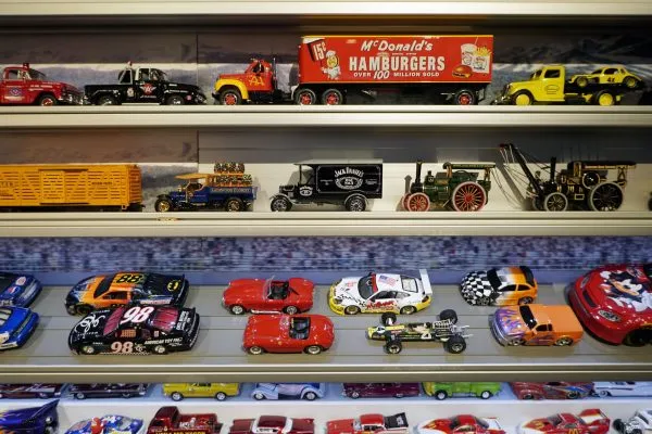 46648 diecast cases best cases