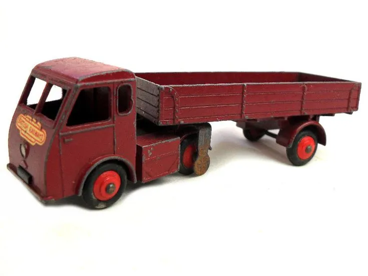 /img/46653-diecast-model-uk-collection.webp
