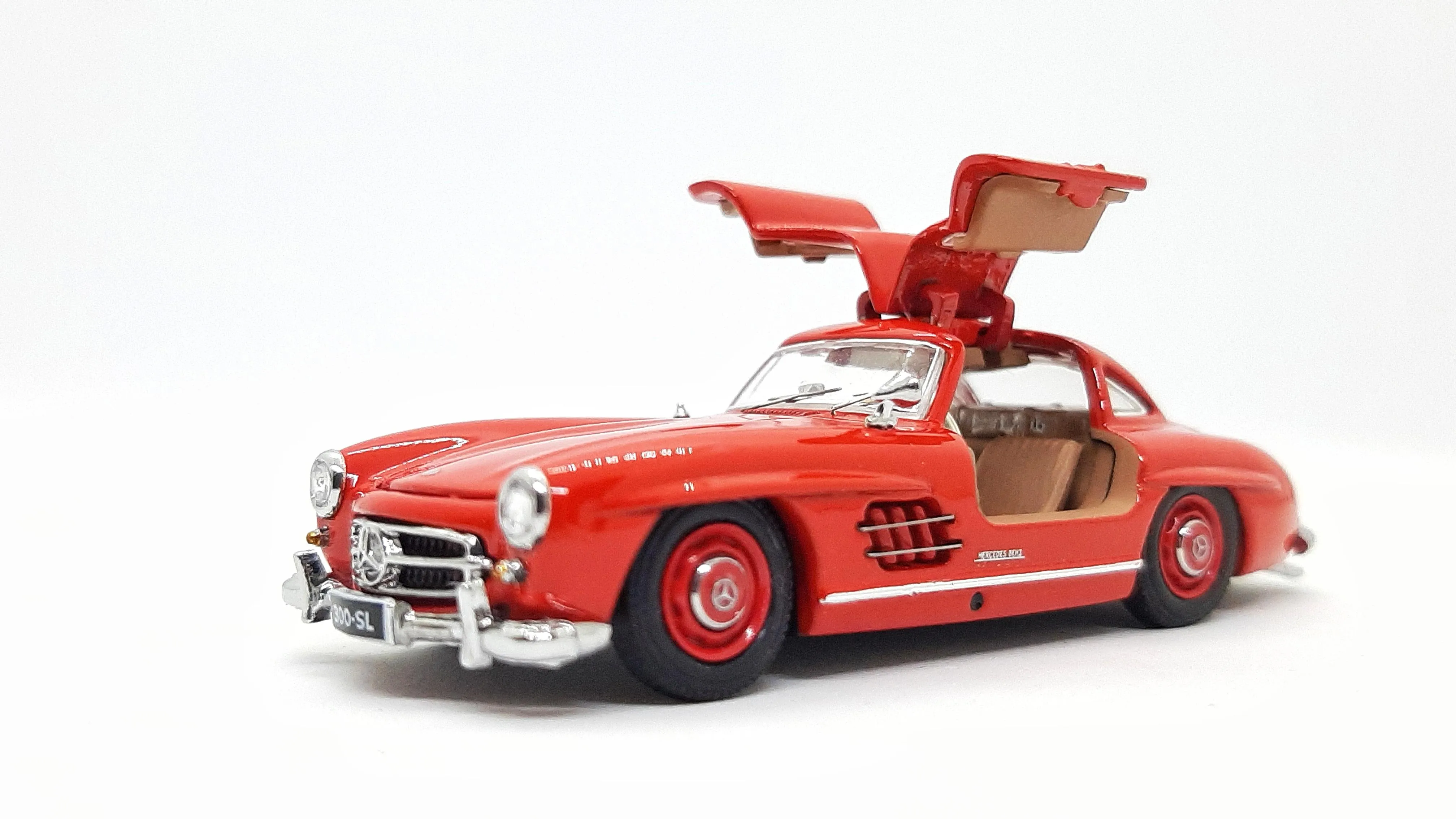 46659 mercedes 300 diecast gullwing