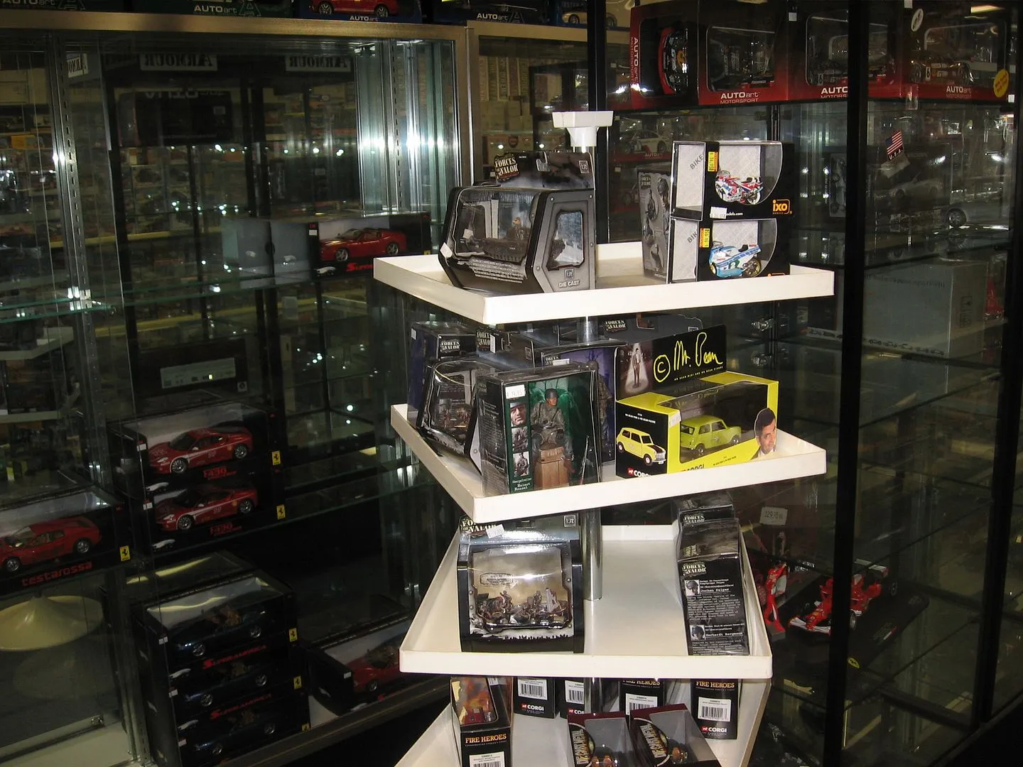 /img/46689-rare-diecast.webp