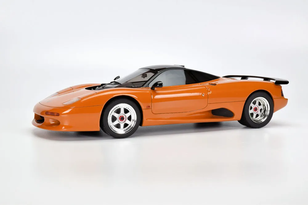 46712 jaguar xjr diecast models intro