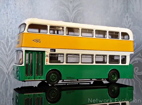 46713 alexander y type bus