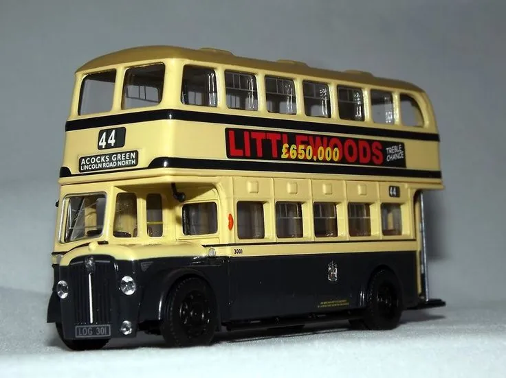 46713 modern glasgow bus model