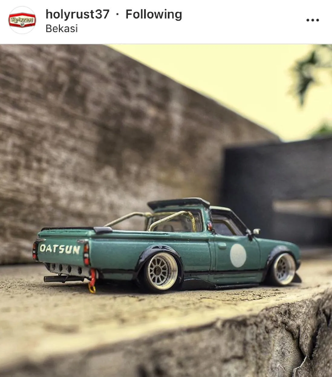 /img/46719-batmobile-diecast.webp