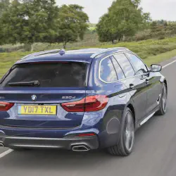/img/46736-diecast-bmw-5-series-touring-display.webp