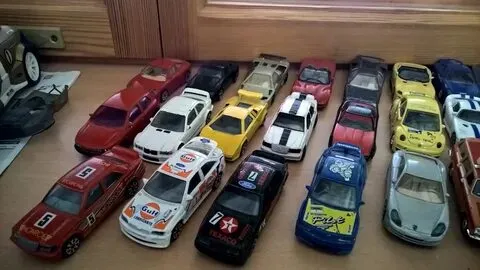 /img/46739-autoart-diecast.webp