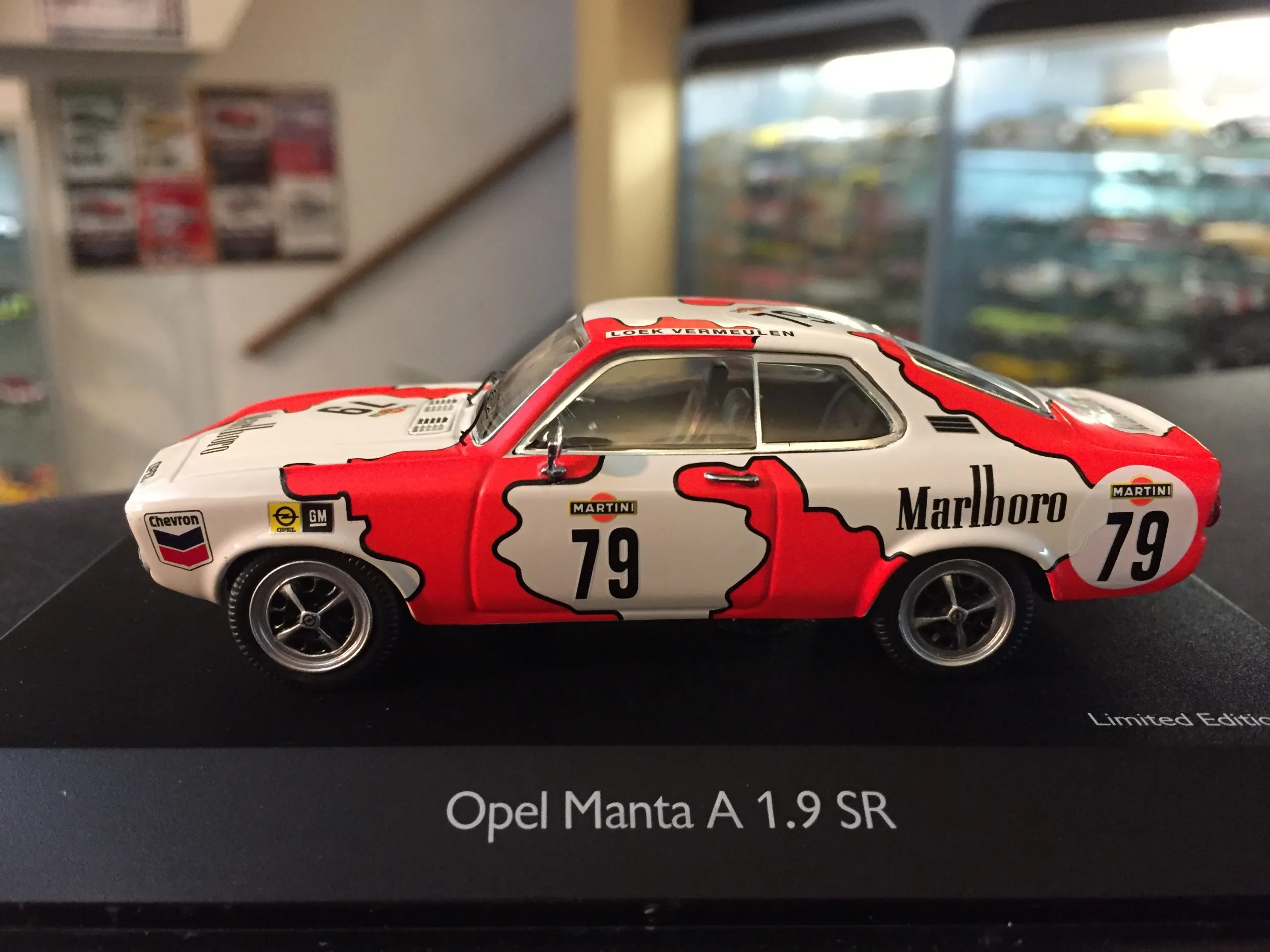46745 opel manta b series diecast