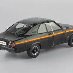 /img/46745-opel-manta-diecast-closeup.webp