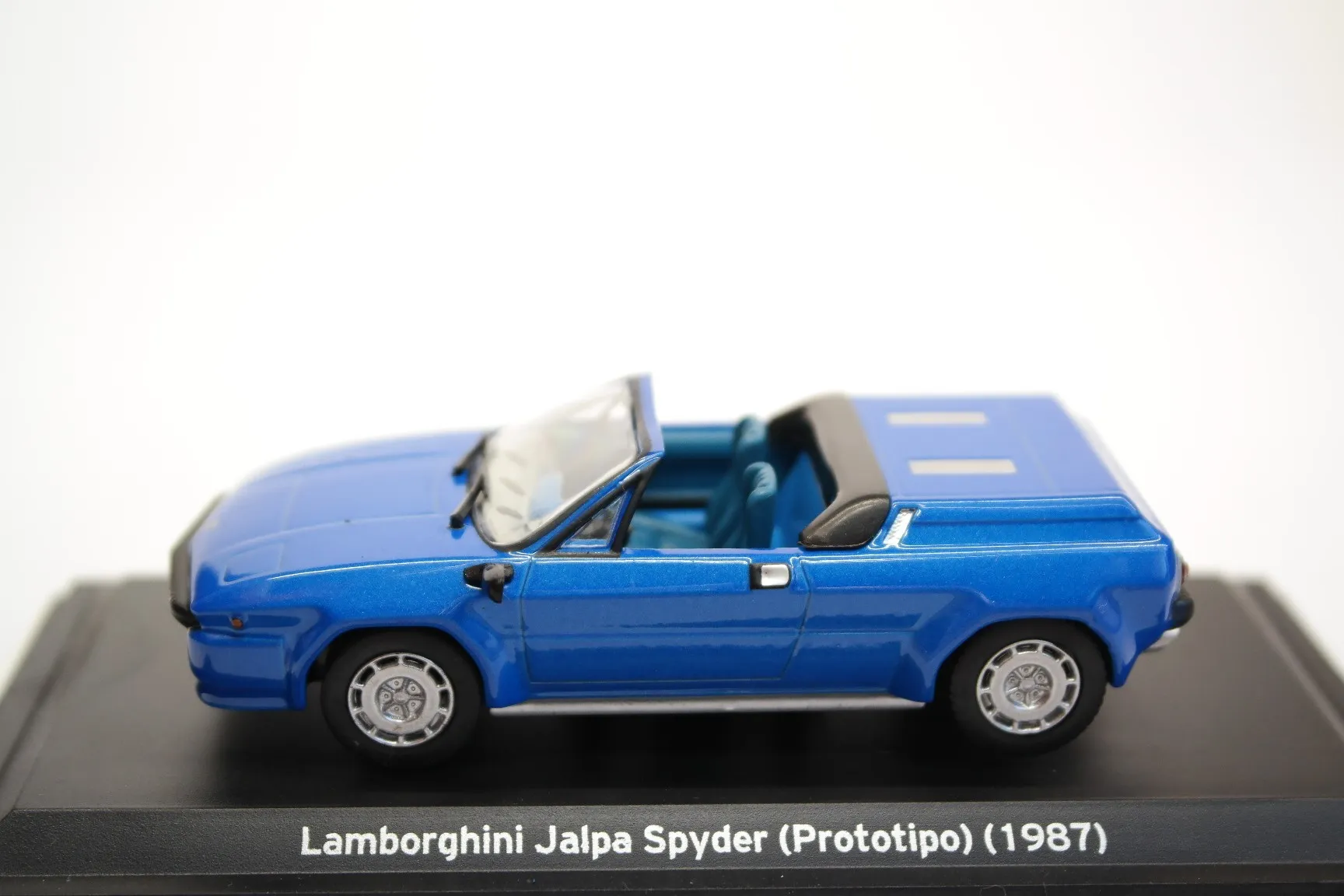 46750 lamborghini jalpa diecast model1