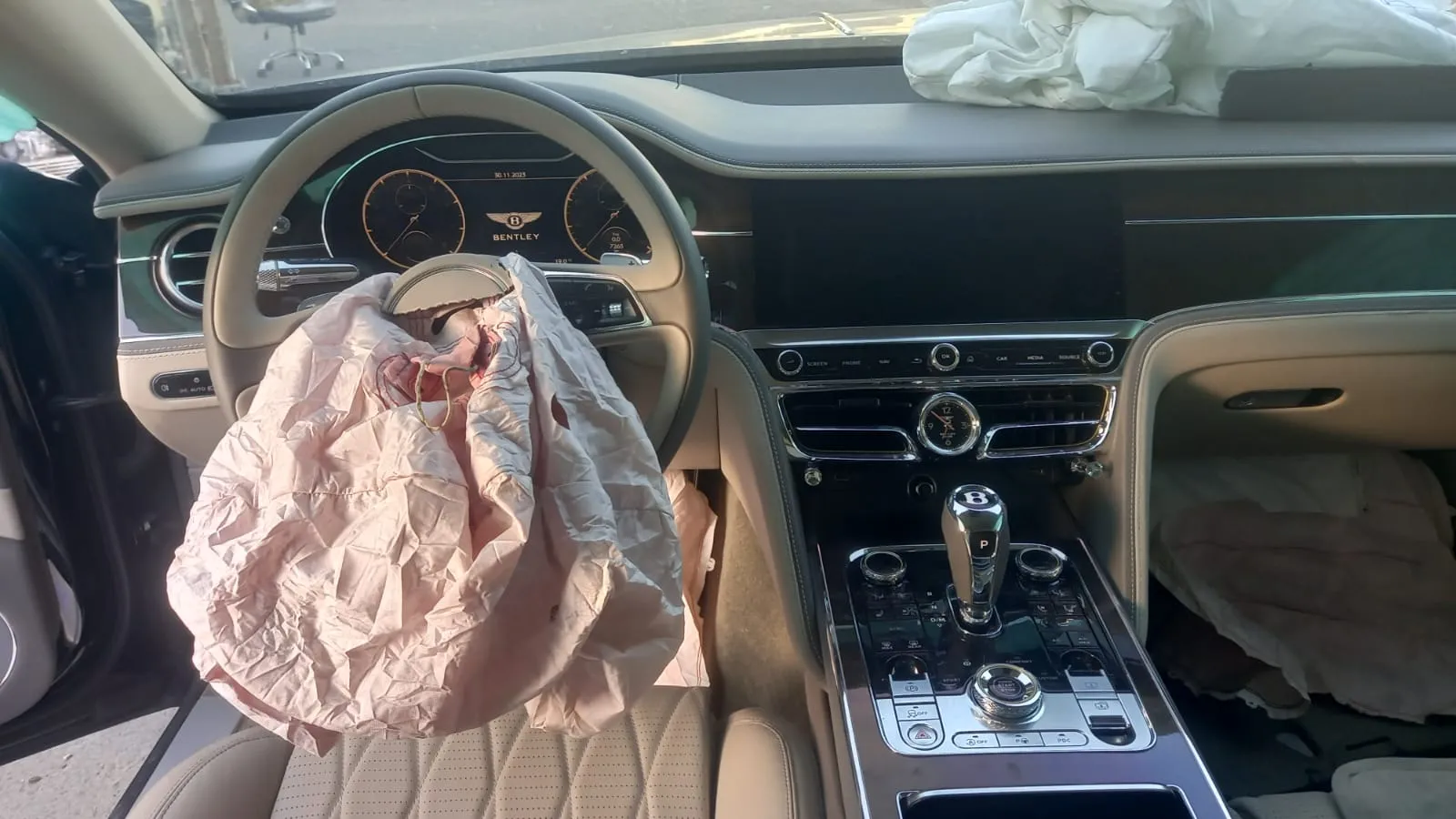 46759 bentley flying spur diecast 4