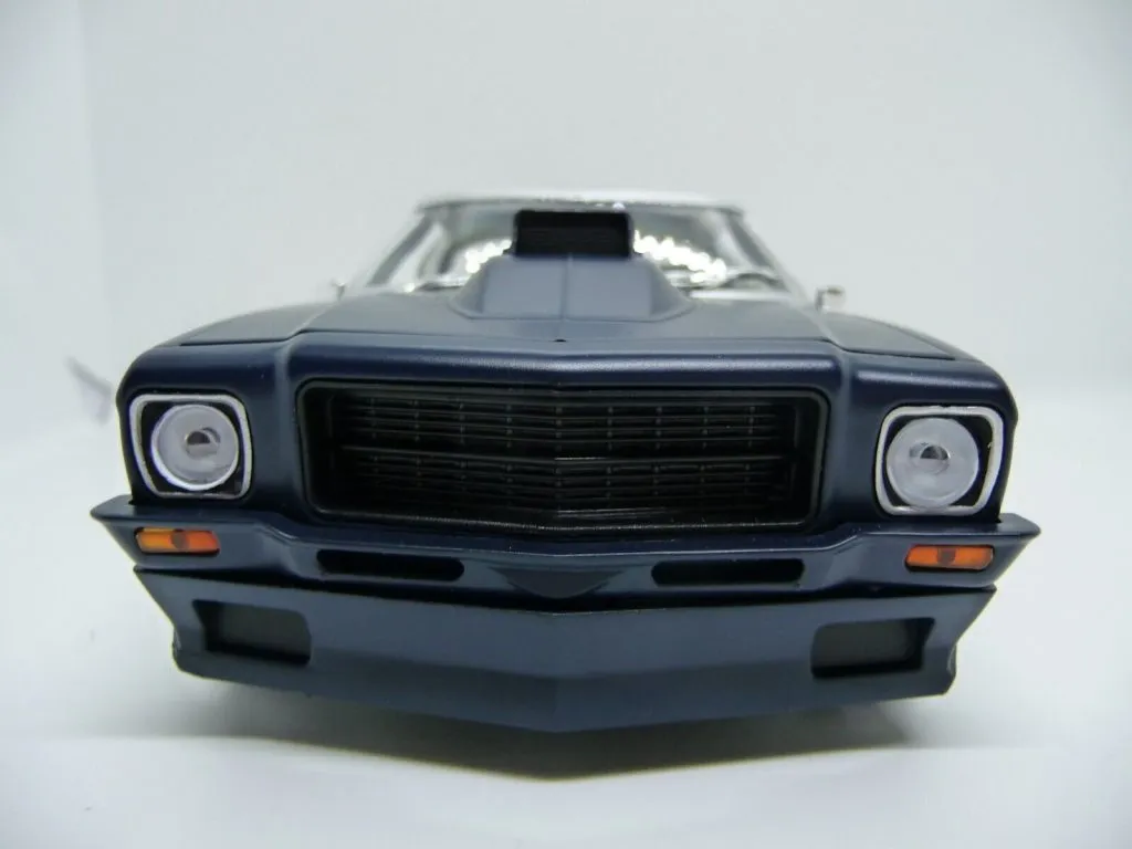 46791 monaro diecast collection display