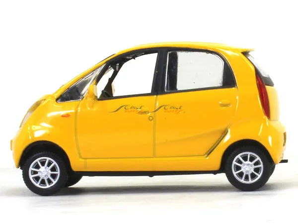 /img/46792-nano-car-collection-display.webp