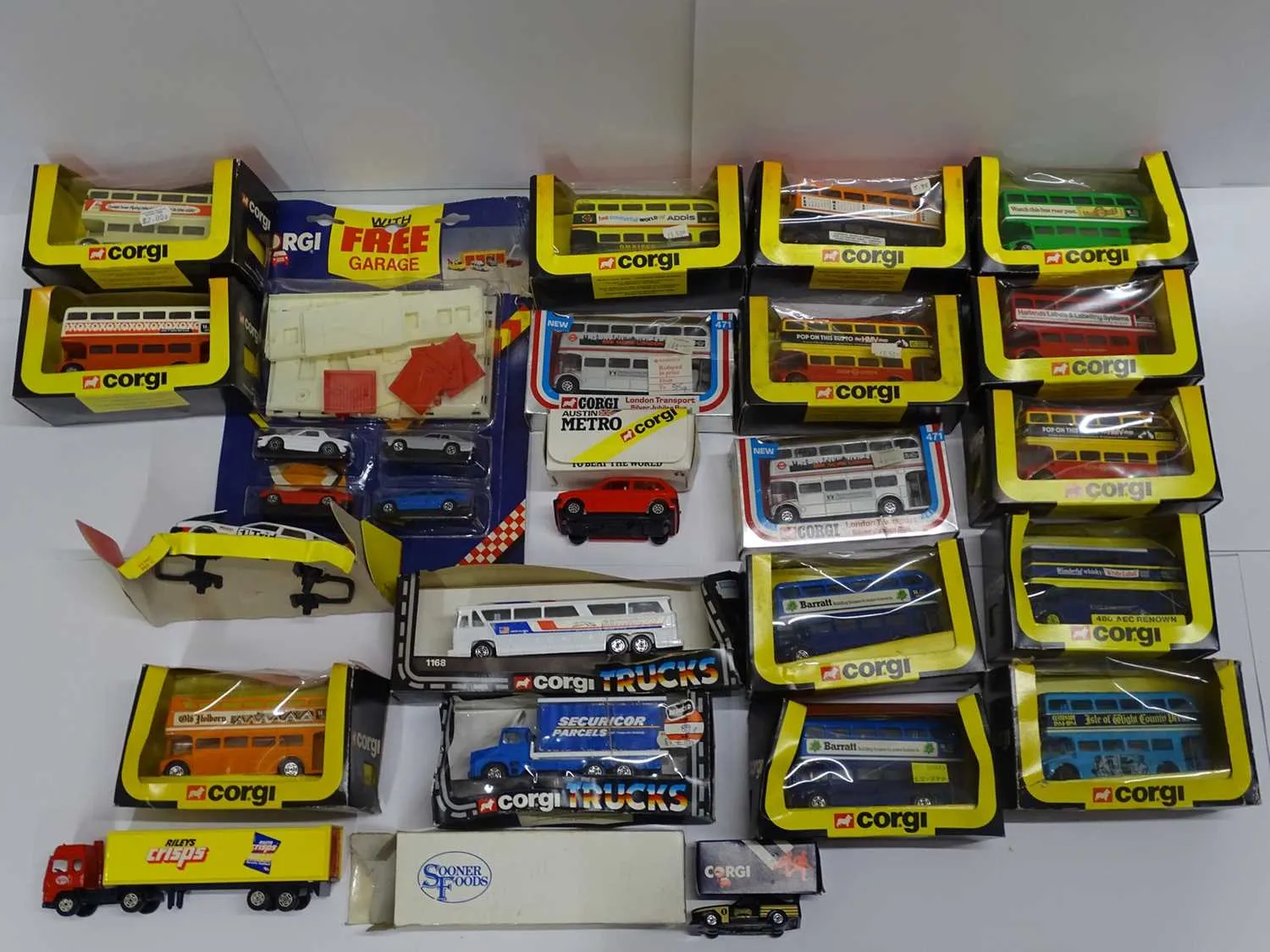 46811 corgi bus materials