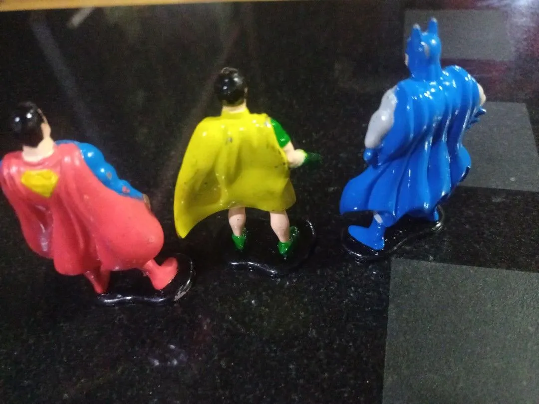 46822 diecast figure display