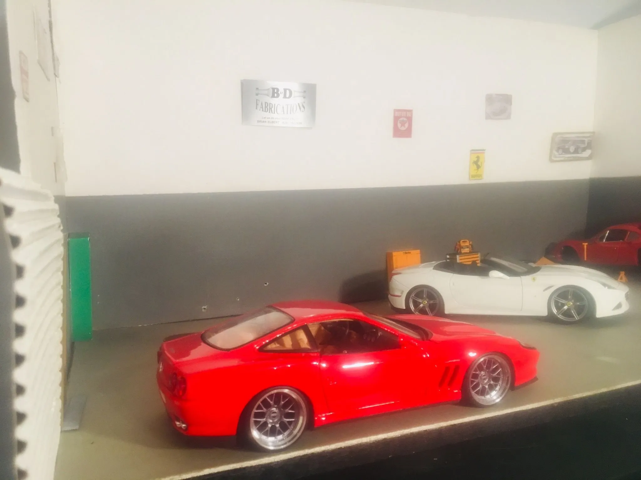 46833 diecast scale garage layout