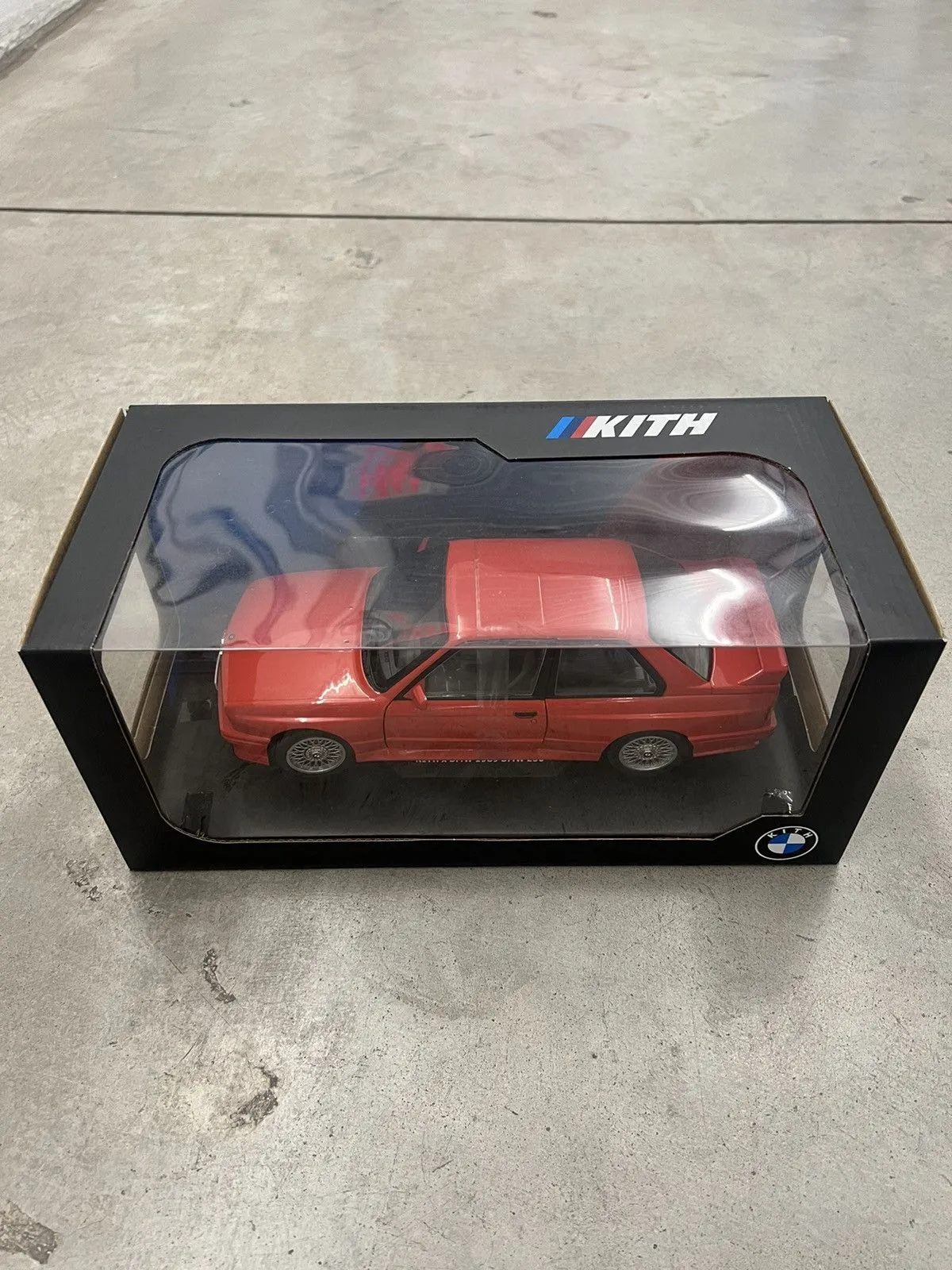 46835 bmw e30 m3 kith diecast