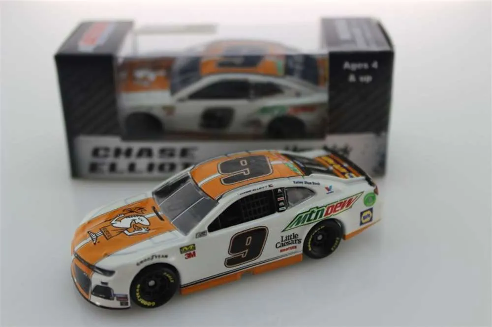 46836 chase elliott kelley blue book diecast