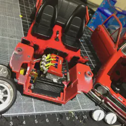 /img/46842-bmw-diecast-display.webp
