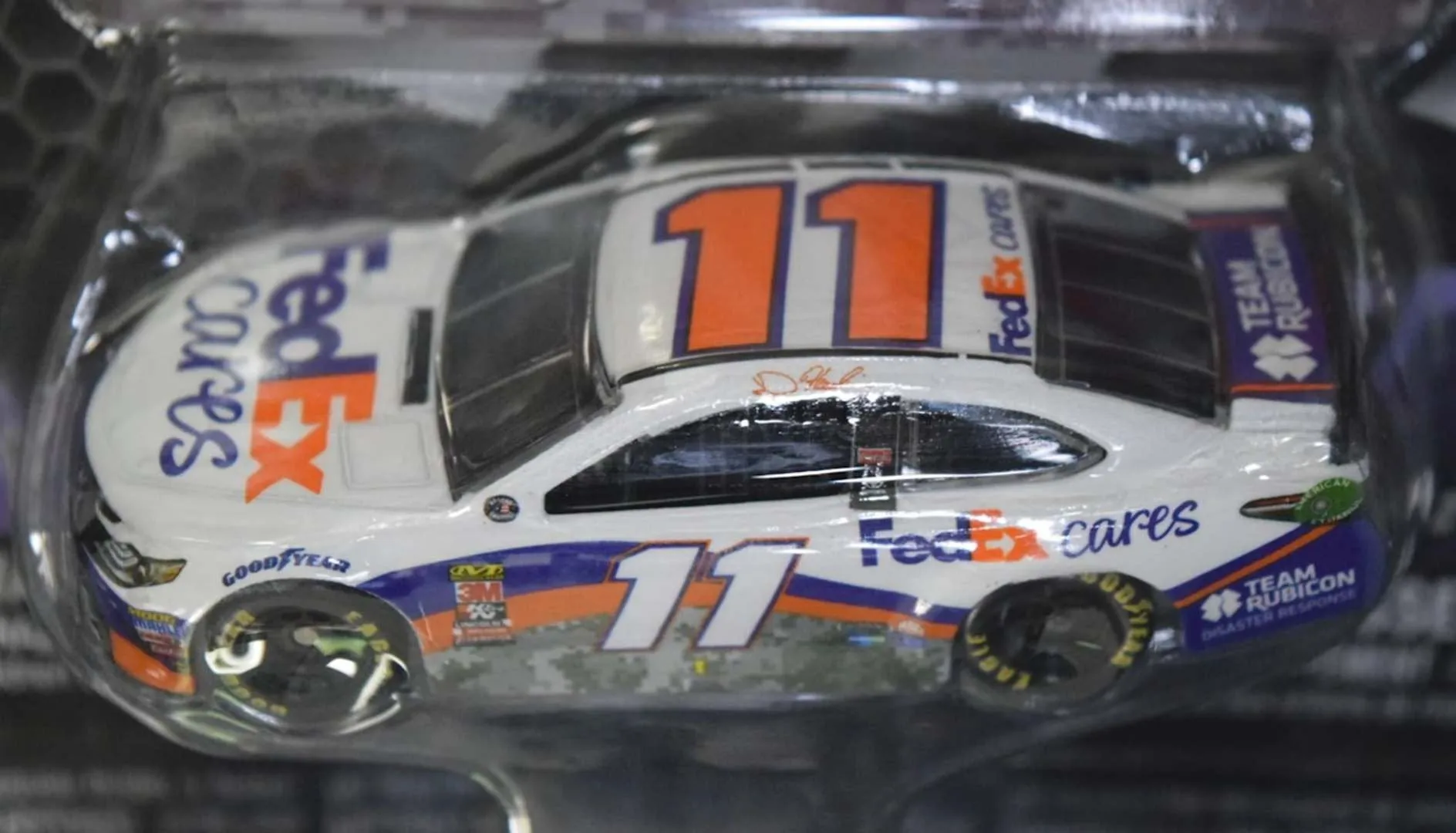 /img/46857-nascar-diecast-collector-tips.webp