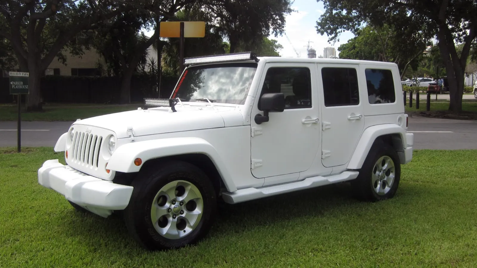 46866 2008 jeep wrangler sahara diecast