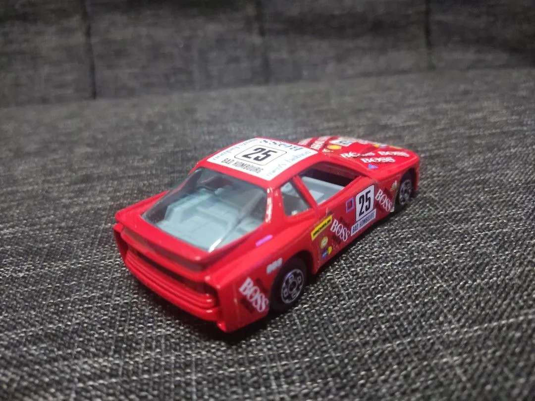 /img/46880-bburago-porsche-display.webp