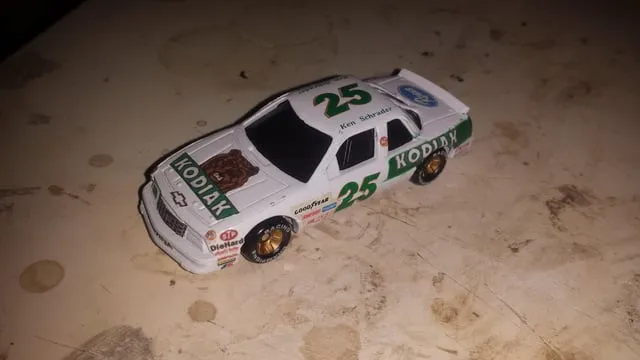 46882 themed diecast nascar